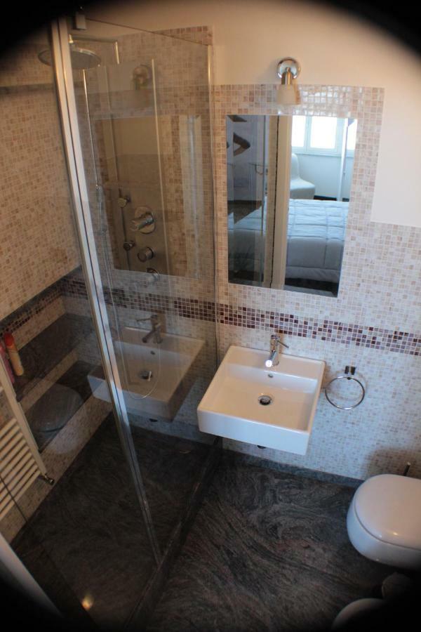 B&B Caterina Genoa Bagian luar foto